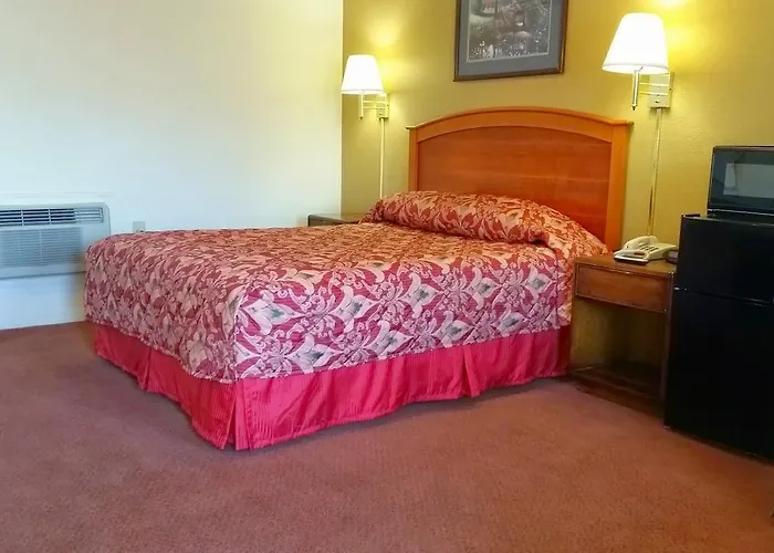 Travelers Inn