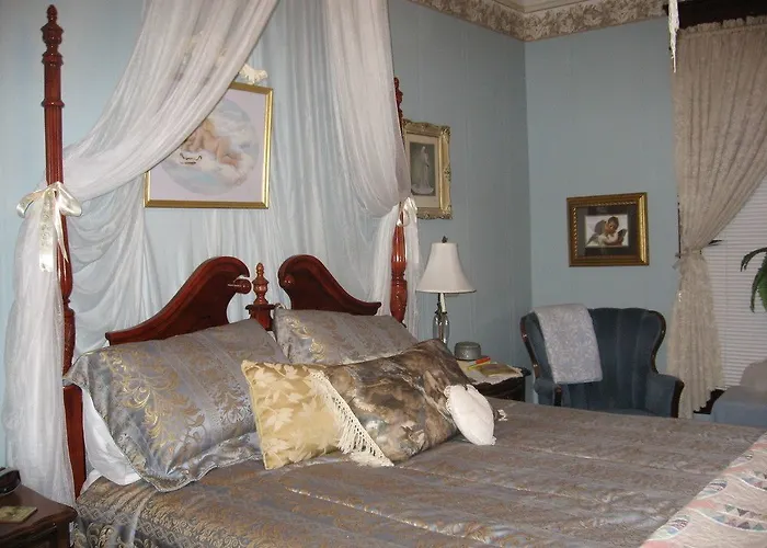 Silk Stocking Row - Bed And Breakfast - Adults Only