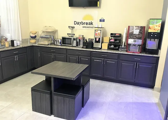 Days Inn By Wyndham Liberty/Ne Kansas City