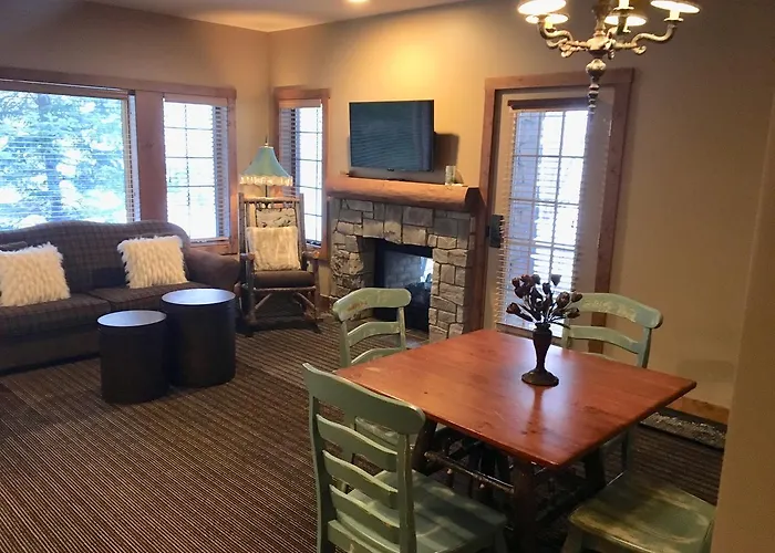Boyne Mountain Creekside Condo