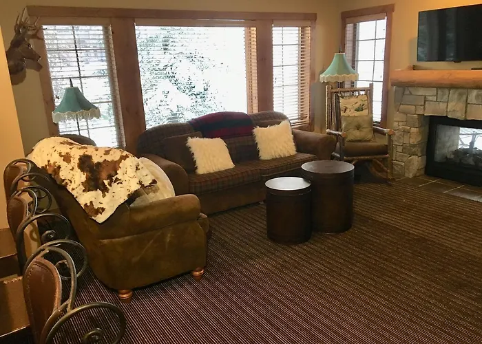 Boyne Mountain Creekside Condo