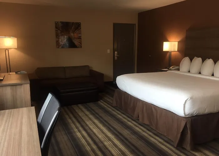 Boulder University Inn