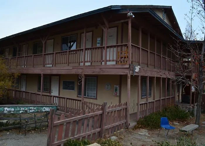 Deep Creek Motel
