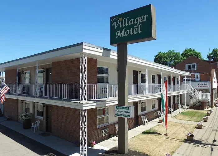 Villager Motel & Glen Manor Estate