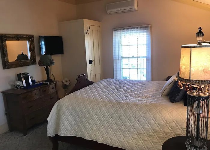 Elaine'S Cape May Boutique Hotel