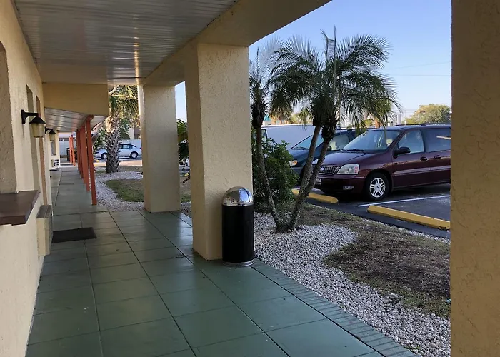 Sunset Inn- Fort Pierce, Fl