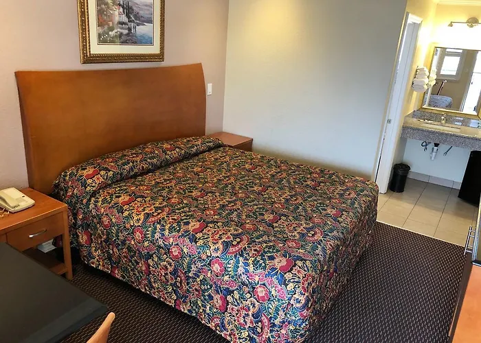 Thunderbird Motel