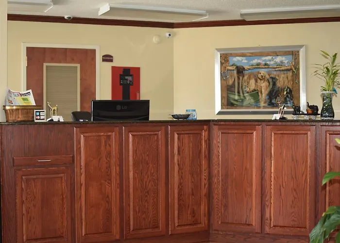 Atkinson Inn & Suites