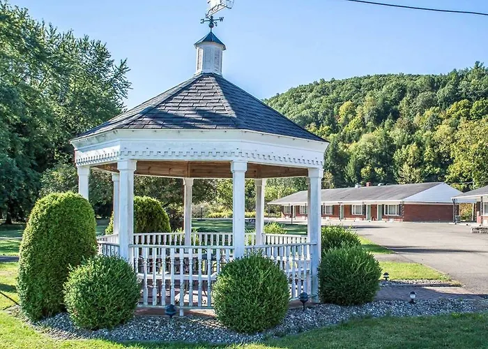 Best Western Marshall Manor