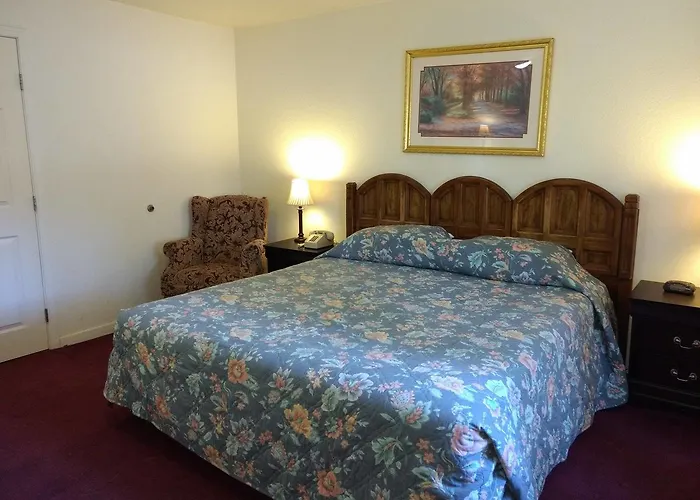 Travelers Motel
