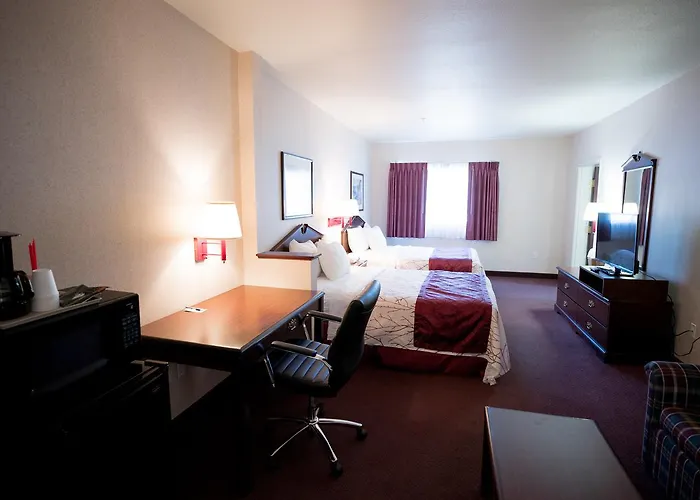 Holiday Inn Express & Suites Portland East By Ihg