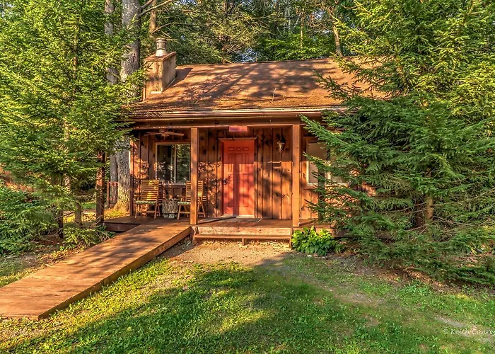 Magnolia Streamside Resort