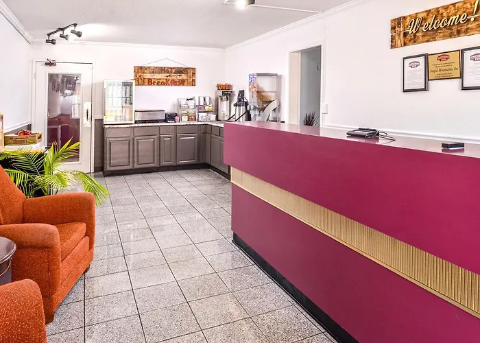Country Garden & Suites-Benton