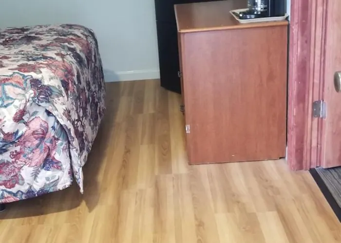 Wolds Motel - Mt. Pleasant