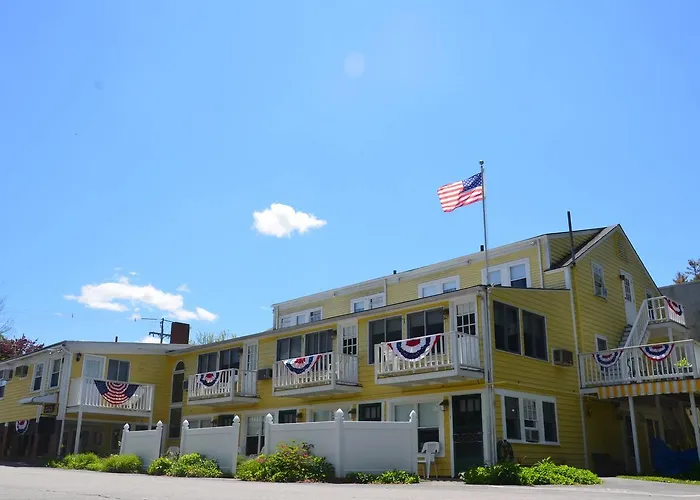 Betty Doon Motor Hotel