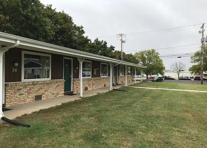 Spinning Wheel Motel