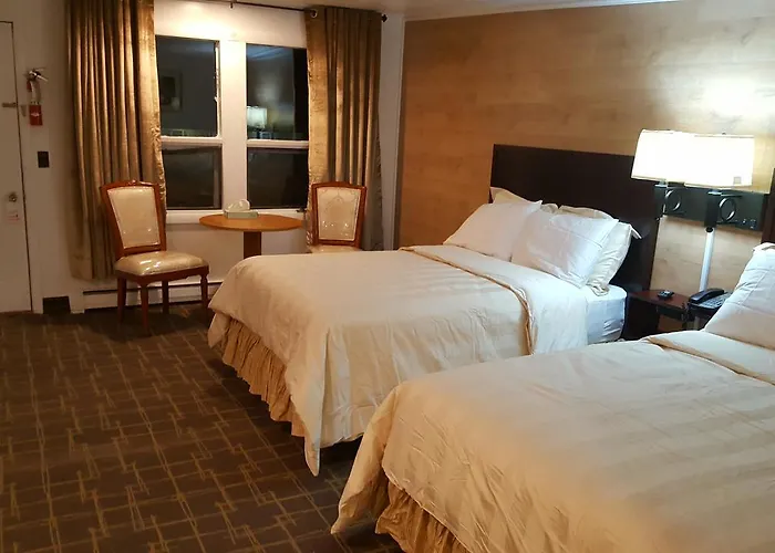 Stucco Lodge