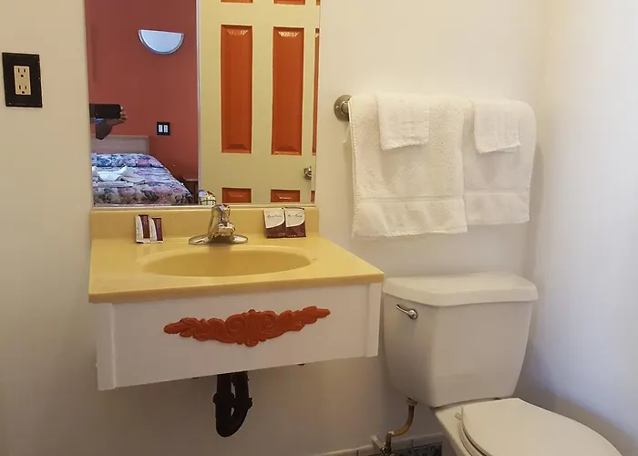 Deluxe Motel, Los Angeles Area