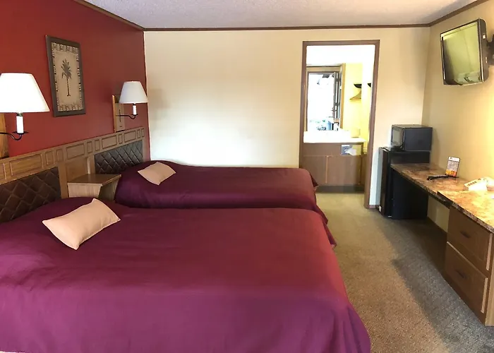 Arbor Inn Of Historic Marshall