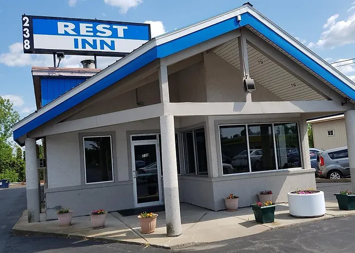 Utica Rest Inn
