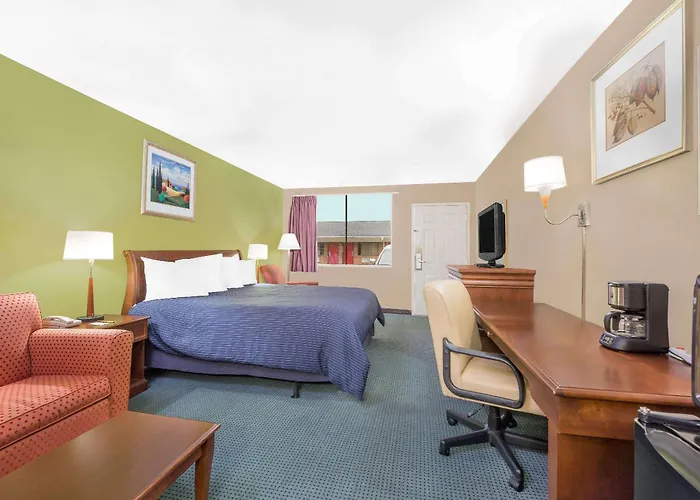 Hotel Express Anniston/Oxford