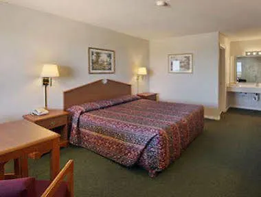 Summit Inn Hempstead