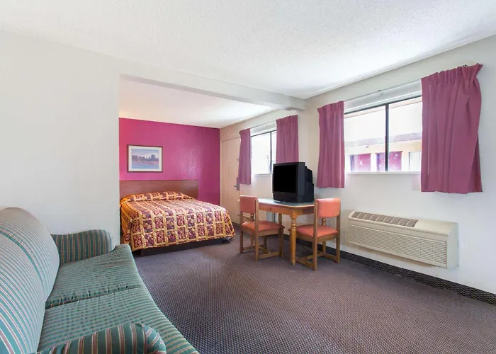 Americas Best Value Inn North Black Canyon Hwy