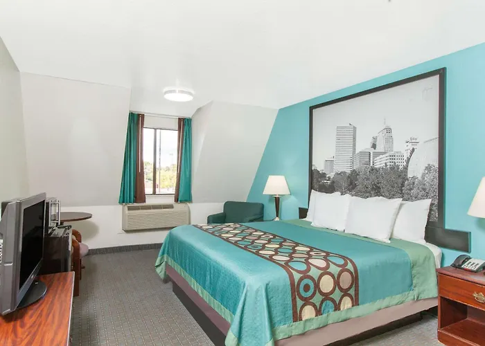 Super 8 By Wyndham Sallisaw