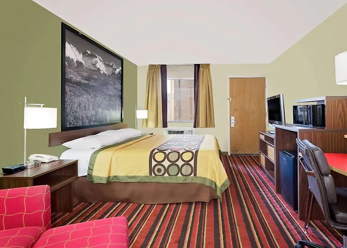 Super 8 By Wyndham Denver Central