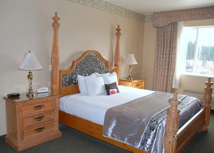 Ramada By Wyndham Olympia