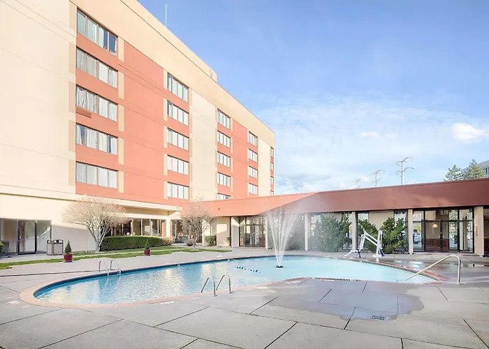 Red Lion Hotel & Conference Center - Seattle/Renton