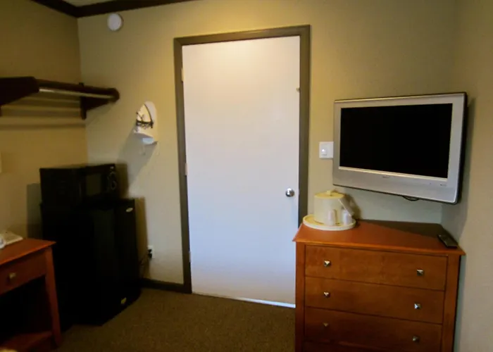 Deluxe Inn Redwood City