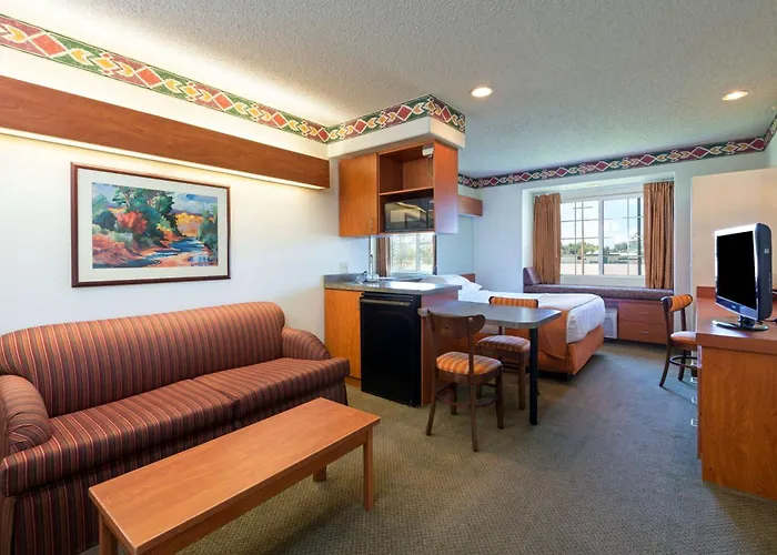 Microtel Inn And Suites Pueblo