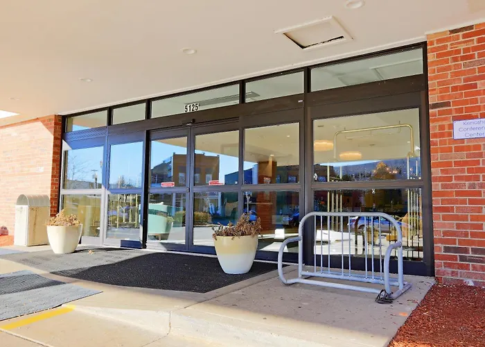 Wyndham Garden Kenosha Harborside