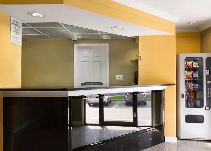 Super 8 By Wyndham Indianapolis-Southport Rd