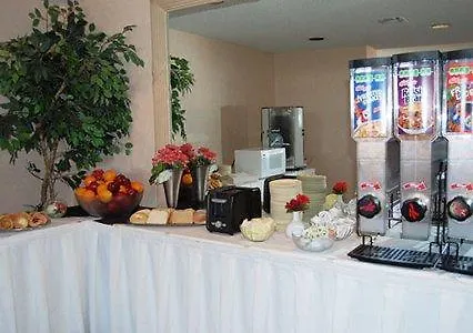 Rodeway Inn Lawrence