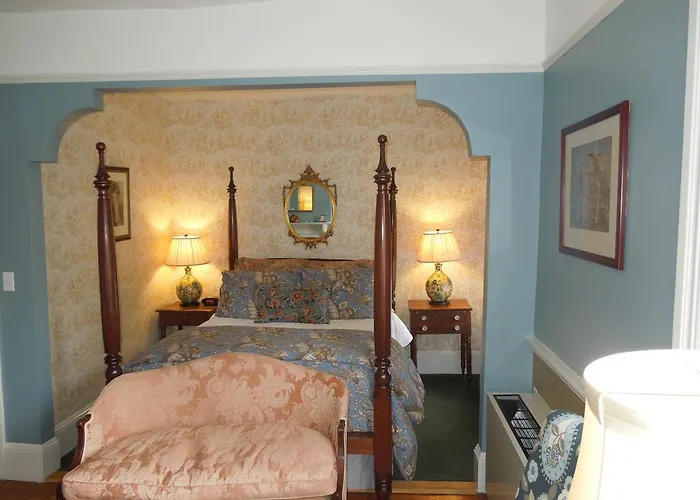 Mary Prentiss Inn