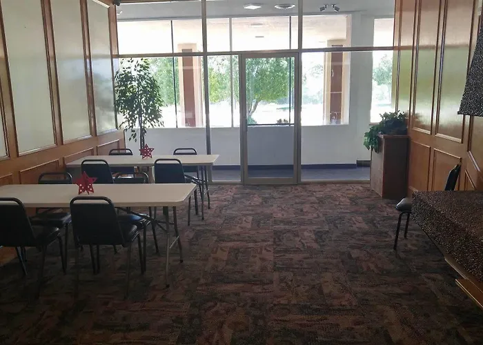 Regency Inn And Conference Center