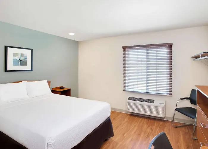 Woodspring Suites Lake Charles