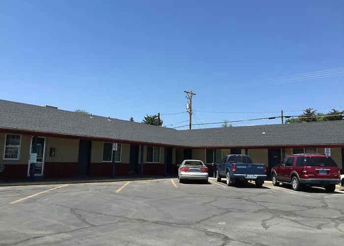 Travelers Motel