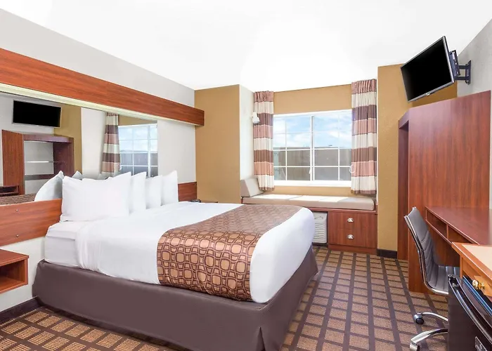 Microtel Inn & Suites By Wyndham Green Bay