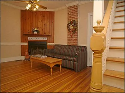 Country Hearth Inn & Suites Williamsburg