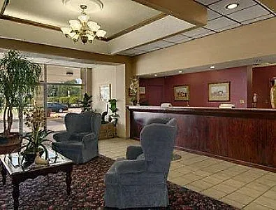 Howard Johnson Inn Clinton