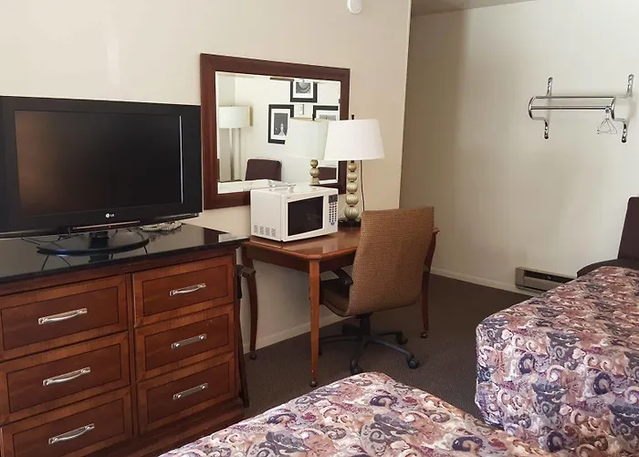 Amber Inn Motel