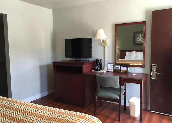 Budget Inn-Norman
