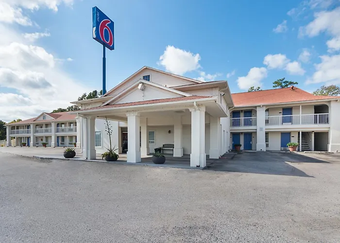 Motel 6-Livingston, Tx