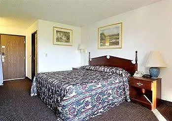 Baymont By Wyndham Beloit