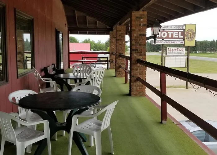 Alexander House Motel