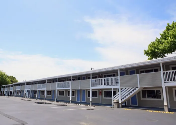 Days Inn By Wyndham - Cape Cod