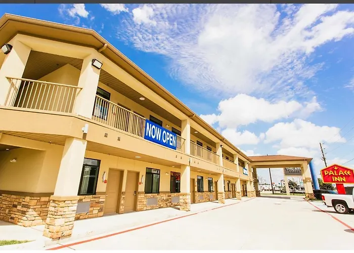 Palace Inn